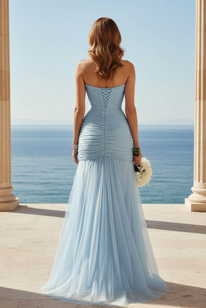 Vestido de tul drapeado sin tirantes con escote corazón