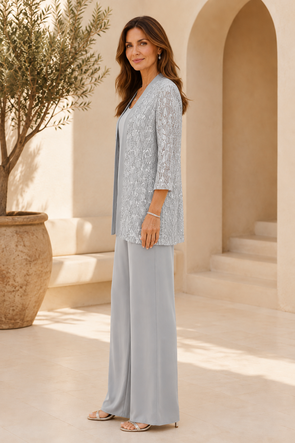 Chaqueta de encaje y pantalón formal de pierna ancha
